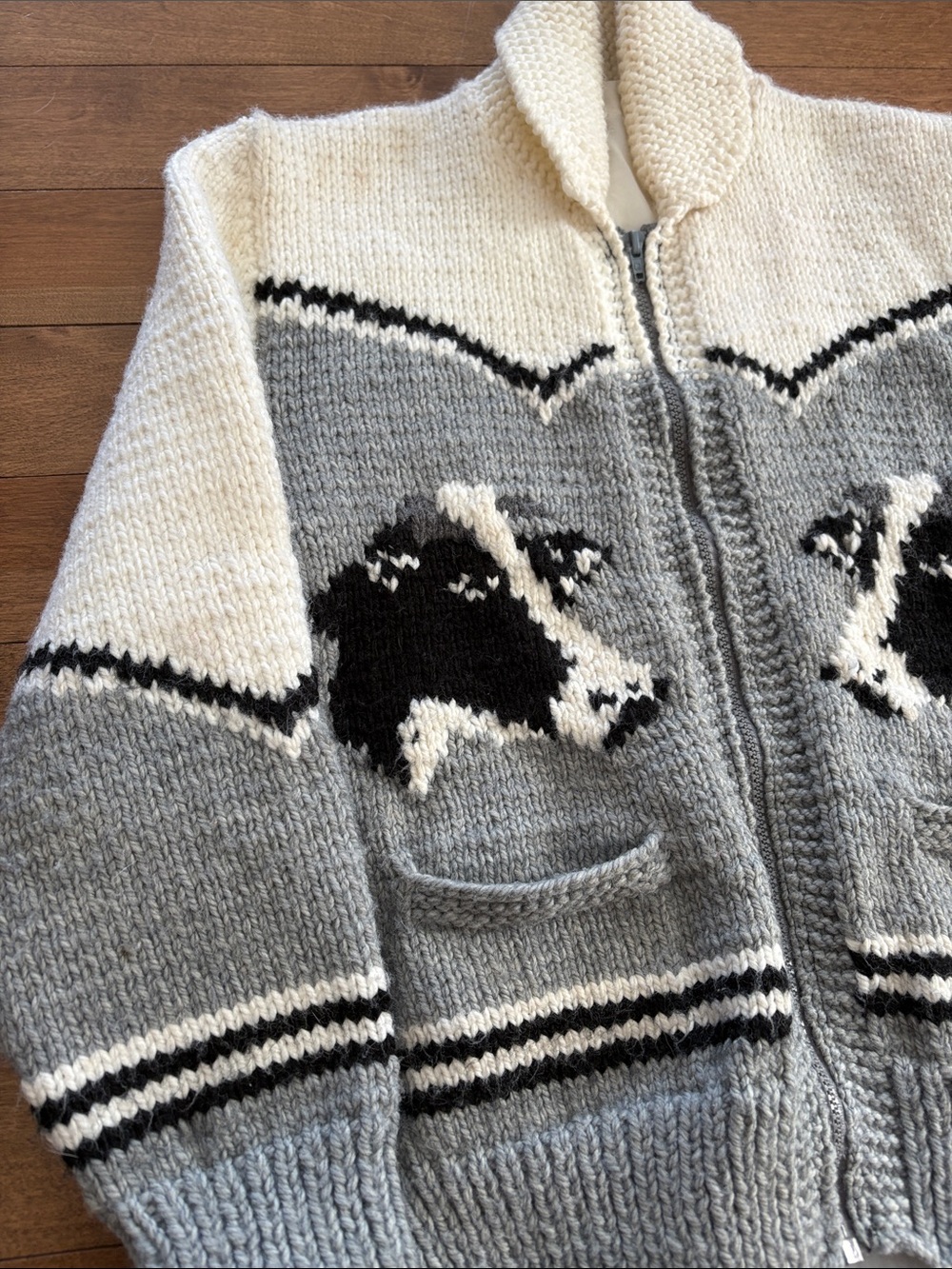 Handmade Vintage Chunky Zip-Front Cow Motif Sweater Vest in Gray & Cream - Picture 2 of 12